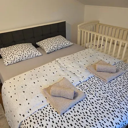 Apartmaji Janez Apartman